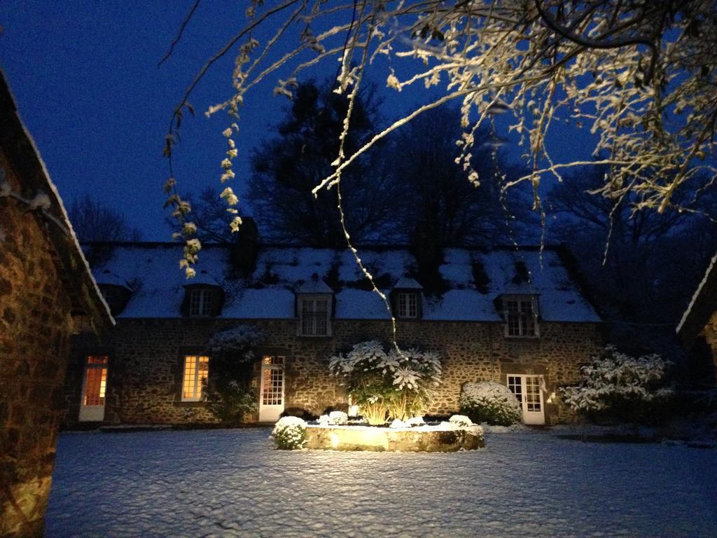 La Grande Sauvagere Bed & Breakfast Saint-Pierre-de-Plesguen Exterior foto