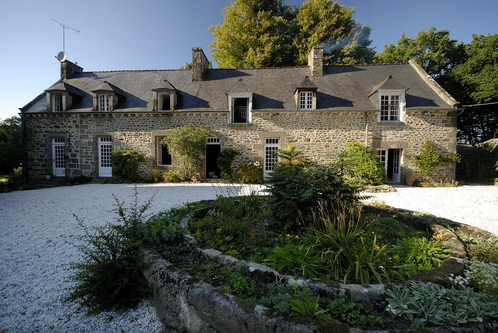 La Grande Sauvagere Bed & Breakfast Saint-Pierre-de-Plesguen Exterior foto