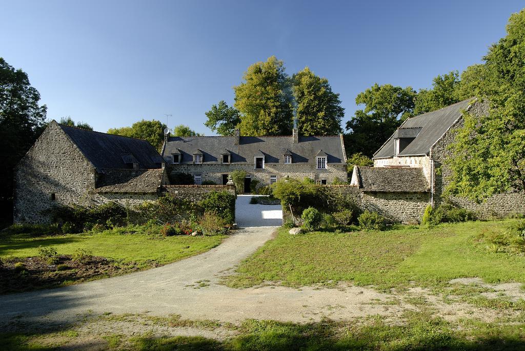 La Grande Sauvagere Bed & Breakfast Saint-Pierre-de-Plesguen Exterior foto